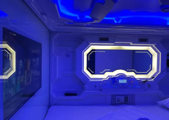 Bmax Spacepods Sleep In Space - 4mins From Mactan Airport Capsule hotel