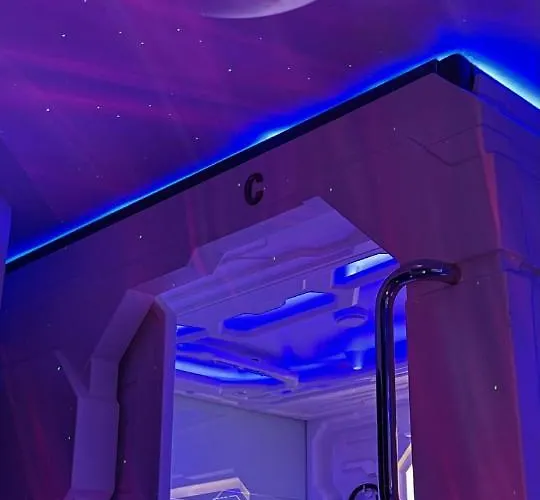Bmax Spacepods Sleep In Space - 4mins From Mactan Airport Capsule hotel